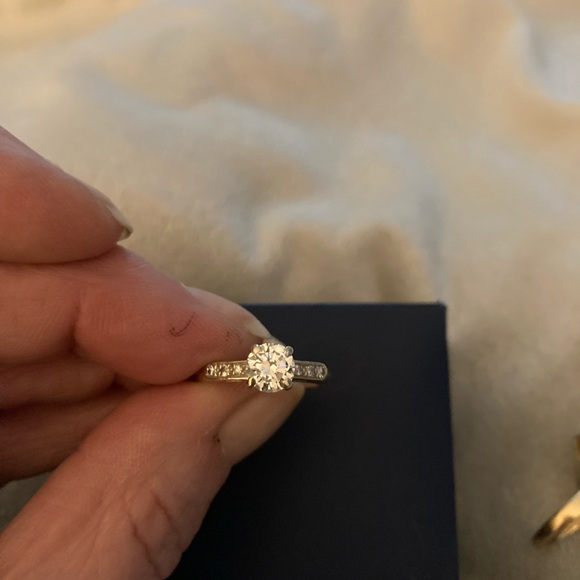 Diamond Ring 3/4-1 C My own Diamonds with3 sm stones on sides. NWOT 6-6.5 14 k - Picture 1 of 6